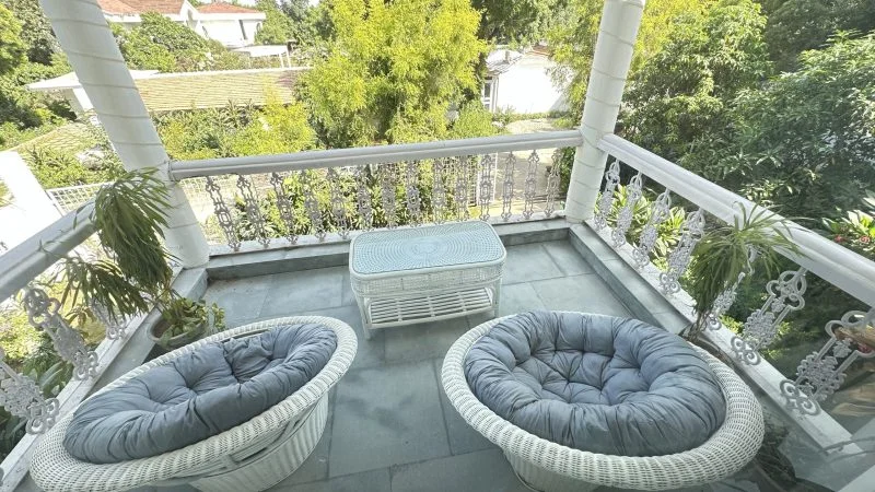 psychiatric hospital